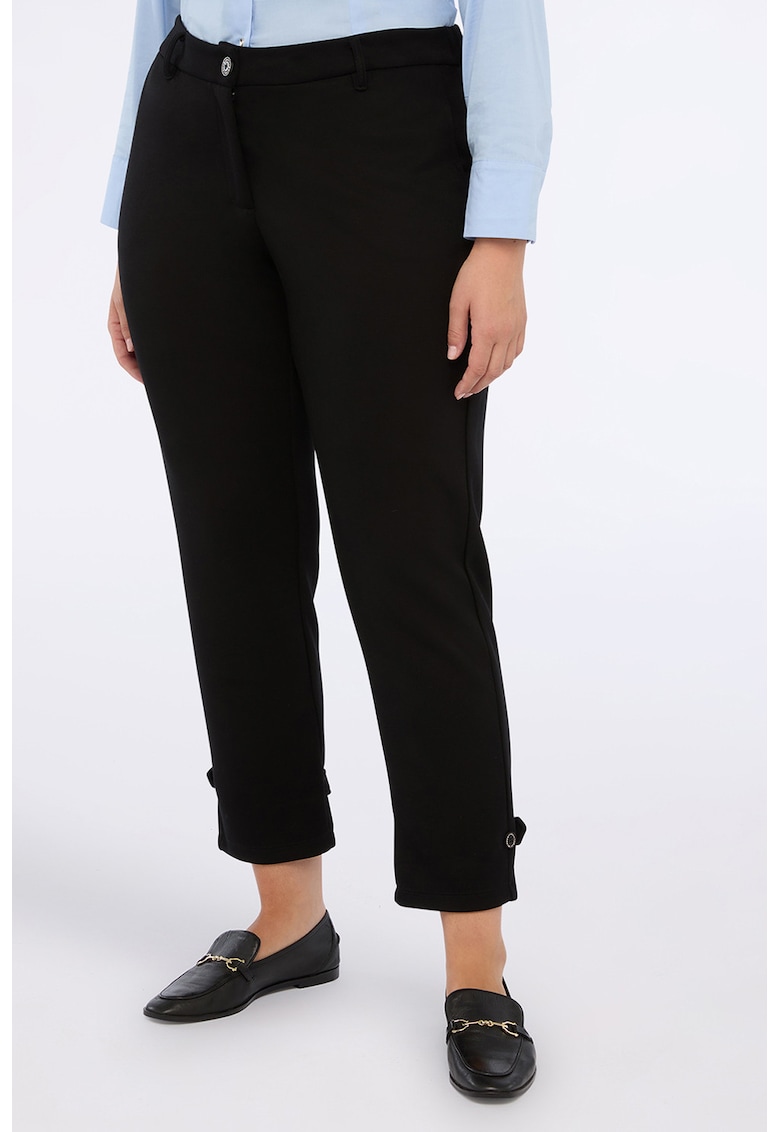 Pantaloni crop cu buzunare laterale - Negru