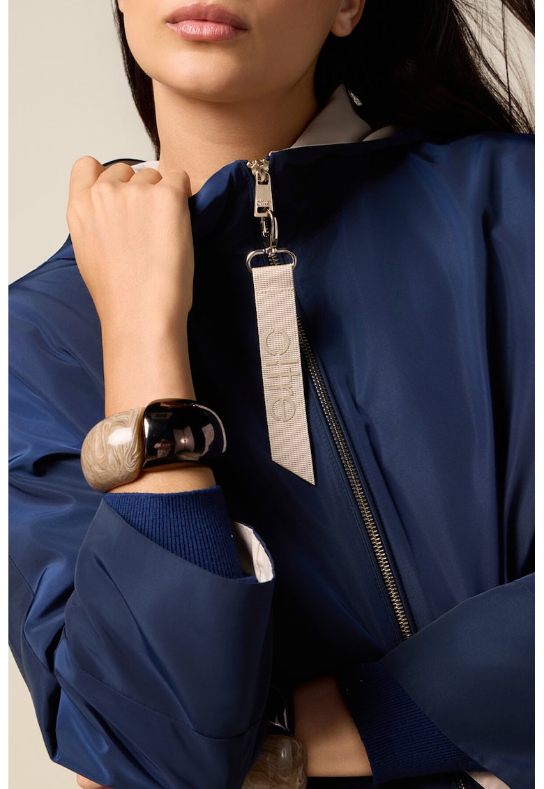 Jacheta cu gluga si fermoar