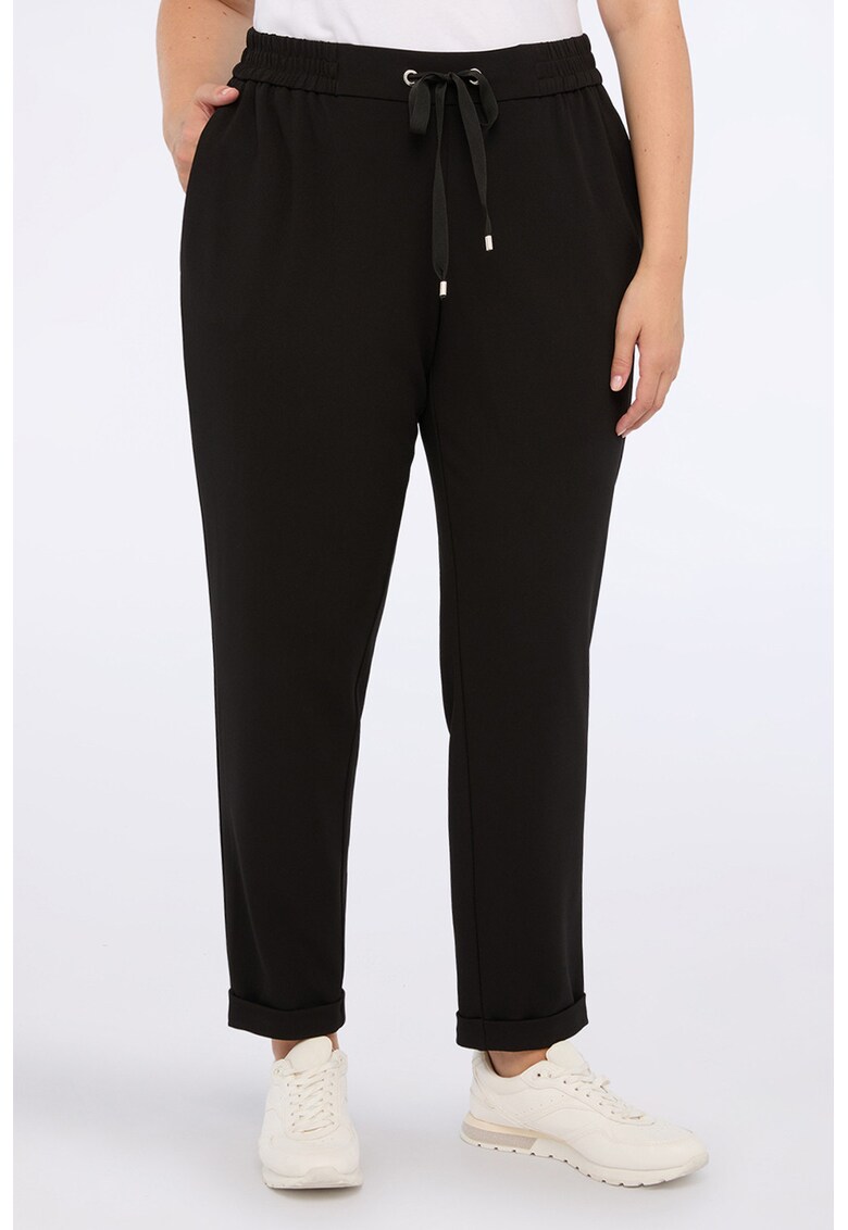 Pantaloni conici cu talie elastica
