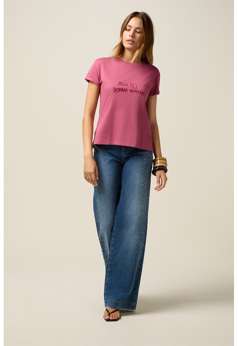 Tricou cu decolteu la baza gatului si text - Roz zmeuriu
