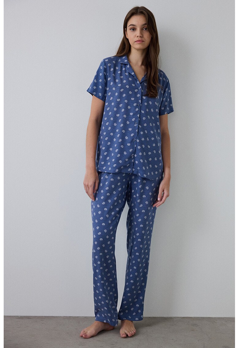 Pijama cu model paisley si nasturi