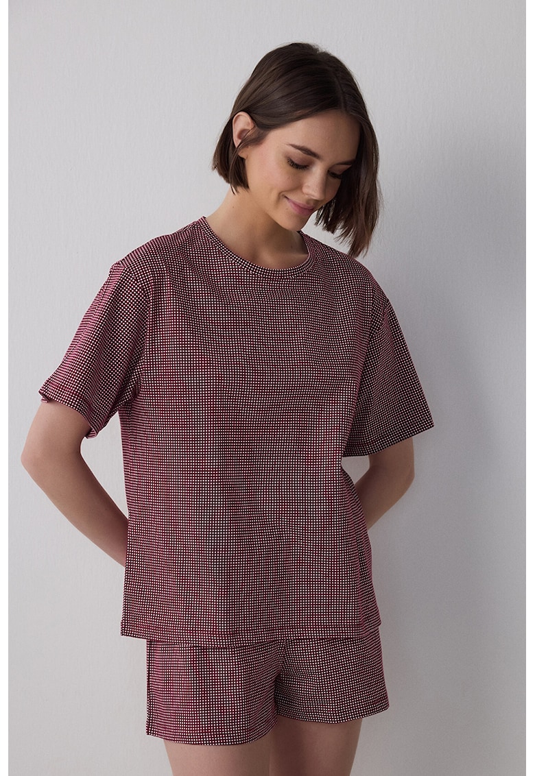 Pijama lejera cu pantaloni scurti si model in carouri