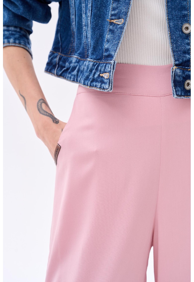 Pantaloni Cu Croiala Larga Si Talie Inalta