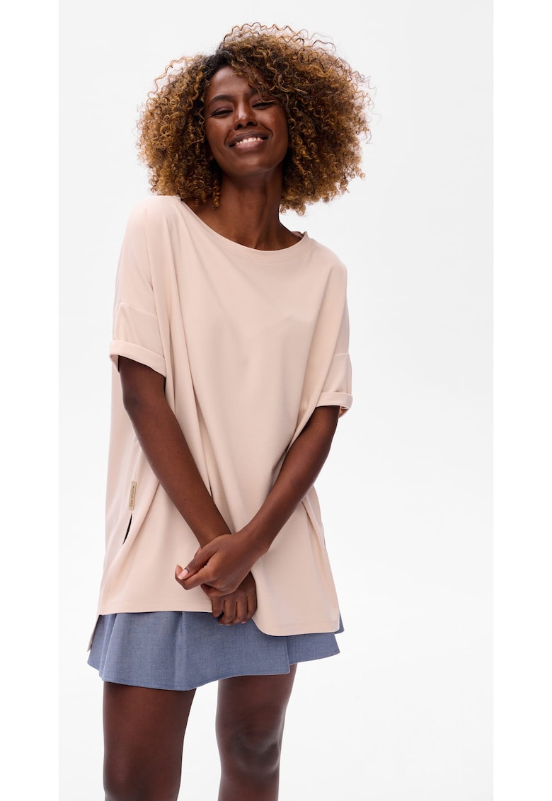 Tricou supradimensionat asimetric