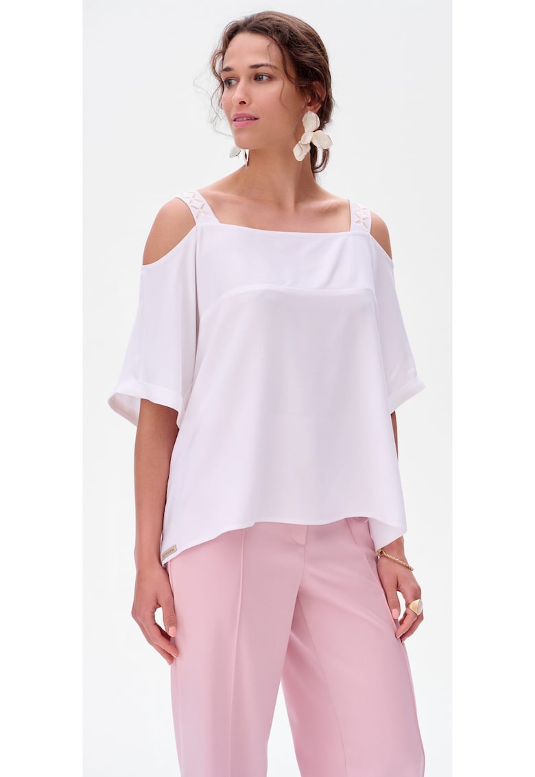 Bluza lejera cu umeri decupati Miri