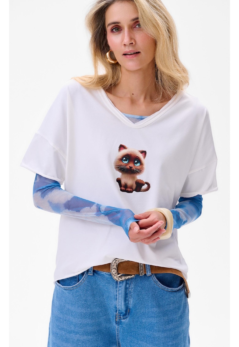 Tricou cu imprimeu si decolteu in V