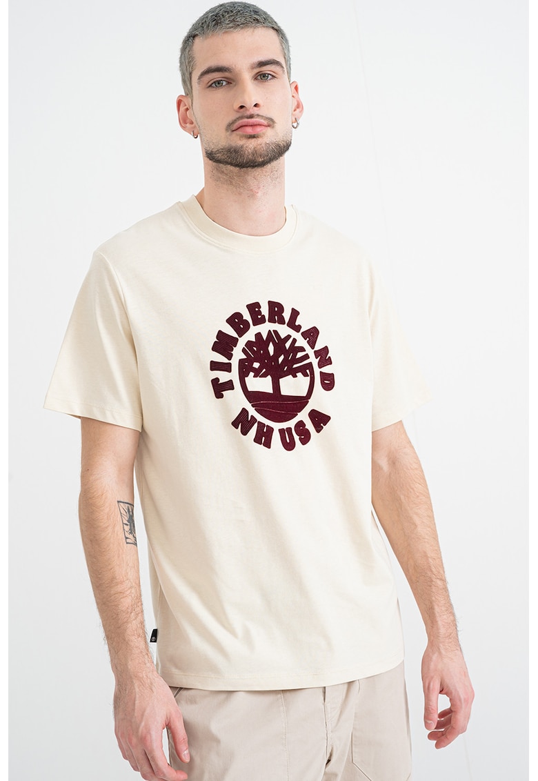 Tricou cu decolteu la baza gatului si logo texturat