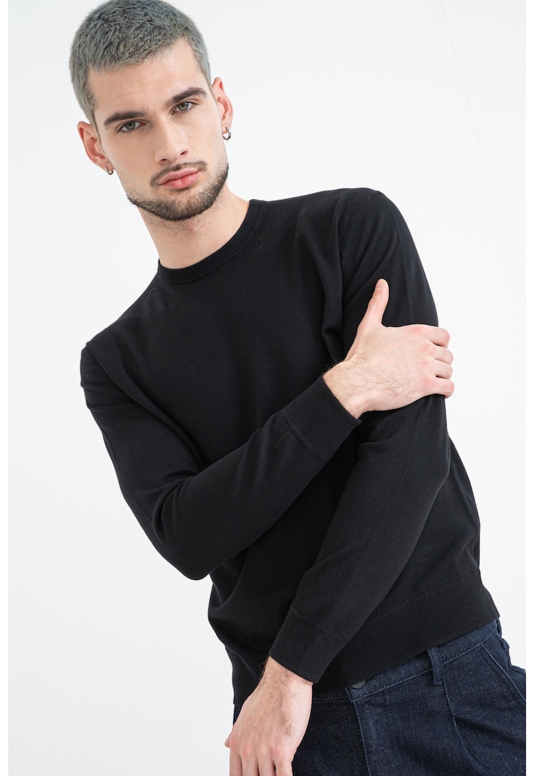 Pulover slim fit tricotat fin