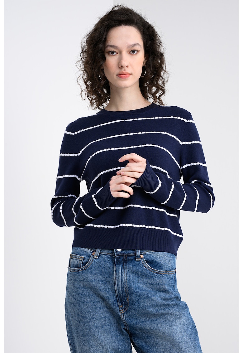 Pulover cu model in dungi