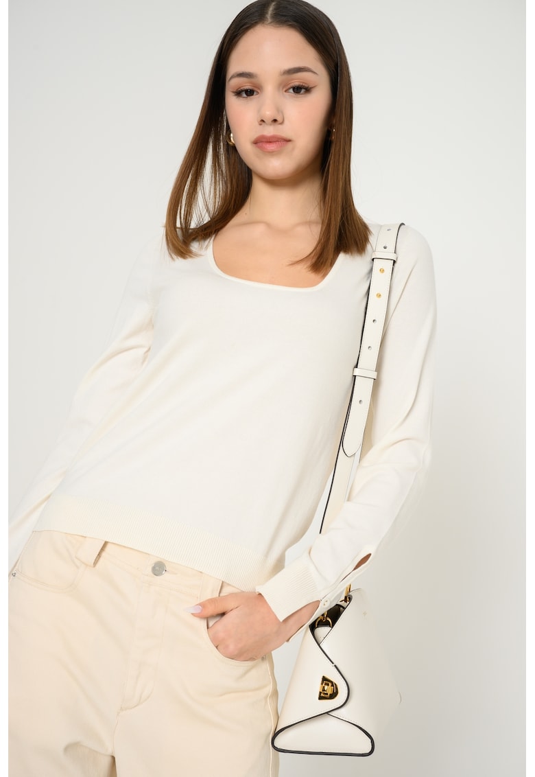 Pulover cu decolteu patrat - Bej deschis