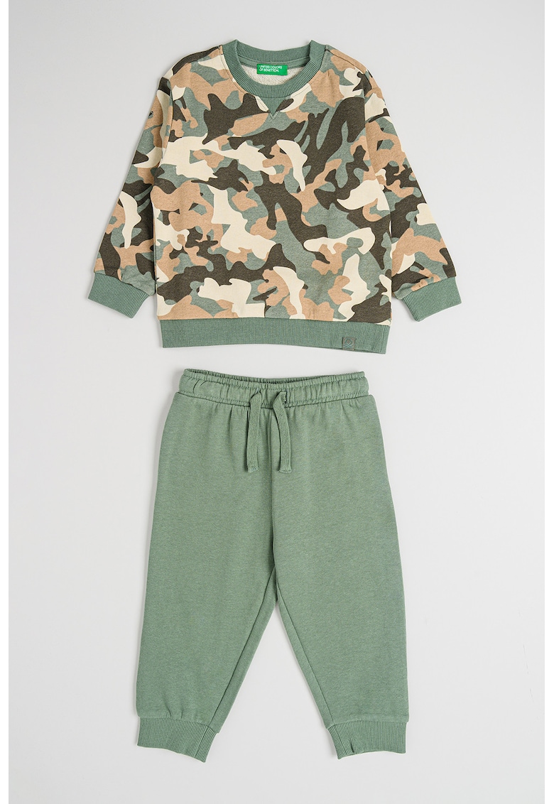 Trening cu imprimeu si buzunar aplicat