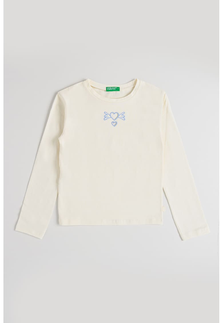 Bluza cu decupaje cu inimi