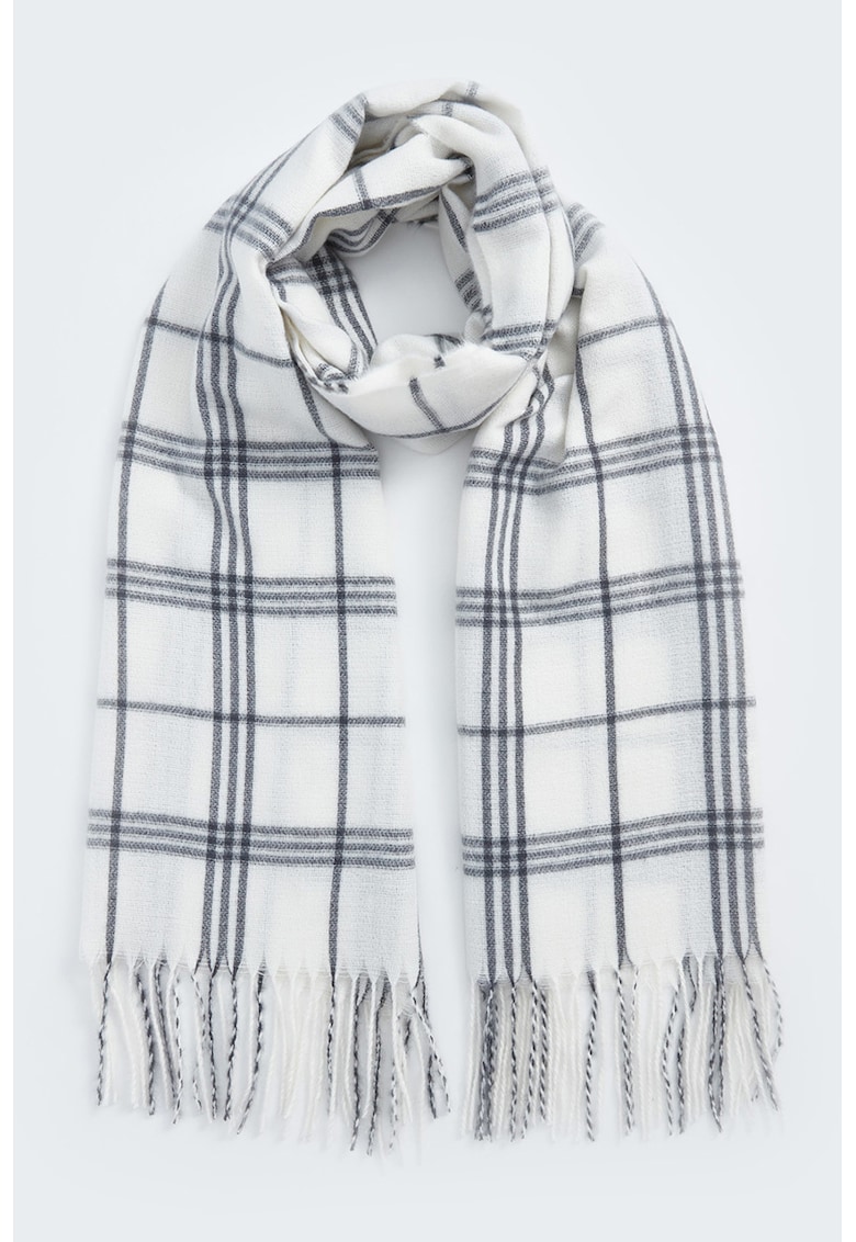 Fular cu model in carouri si franjuri