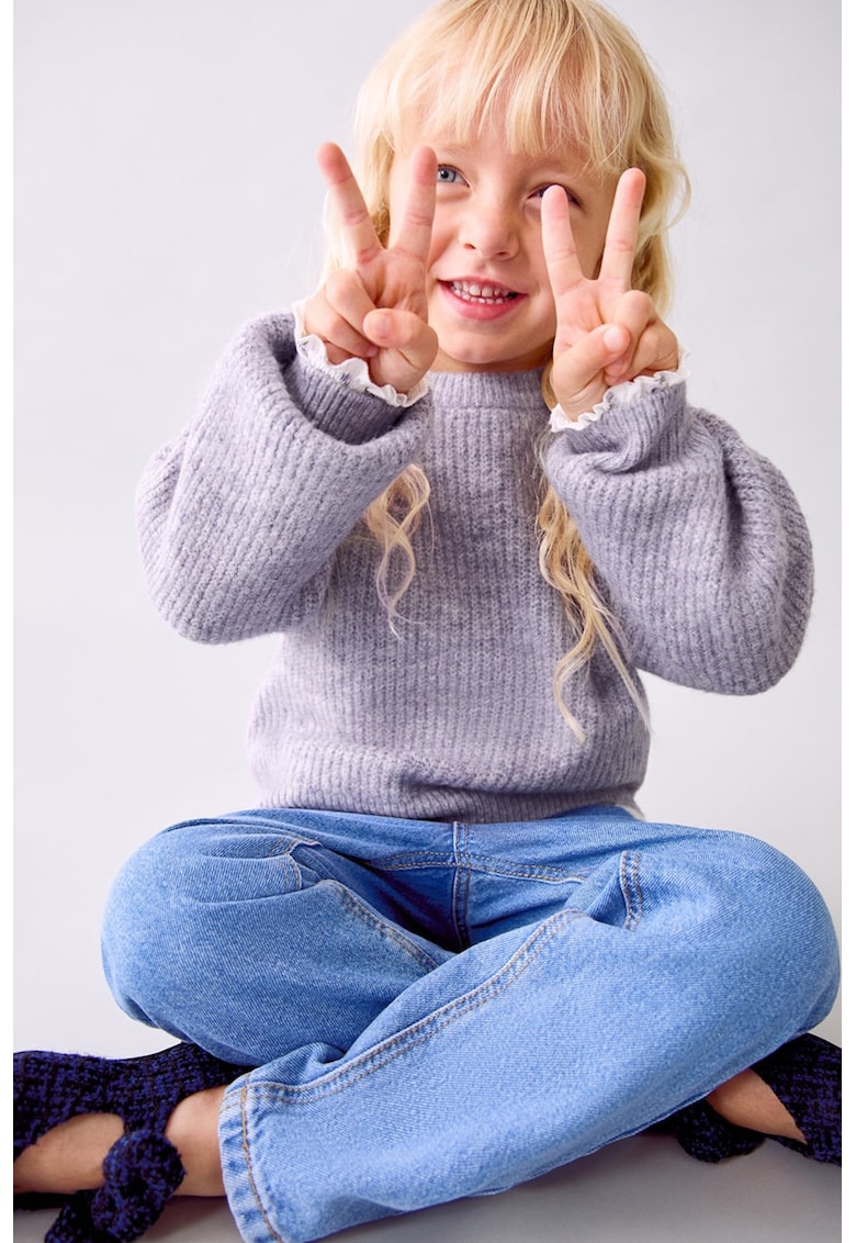 Pulover tricotat cu model uni