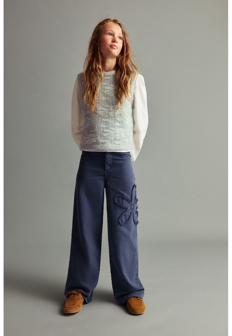 Vesta tricotata cu decolteu la baza gatului - Verde pal