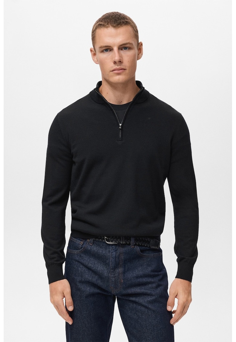 Pulover din lana cu fenta cu fermoar