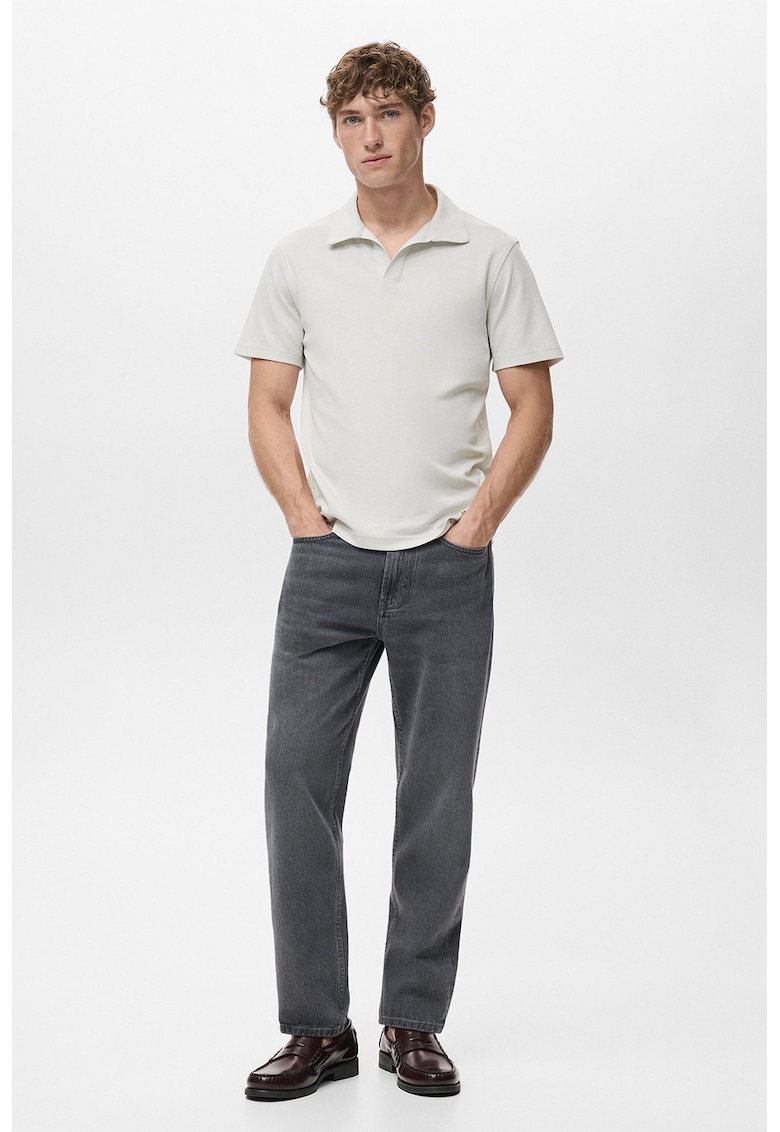 Tricou cu model uni si guler deschis - Alb