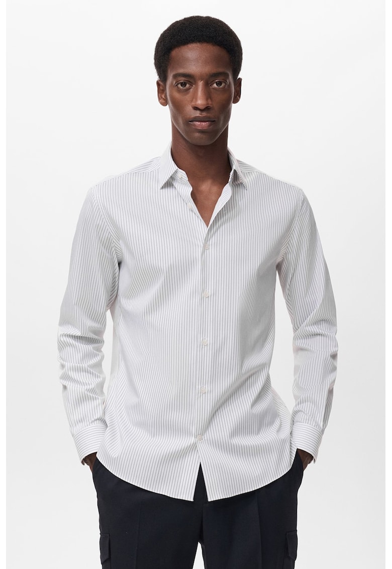 Camasa cu model in dungi si guler clasic