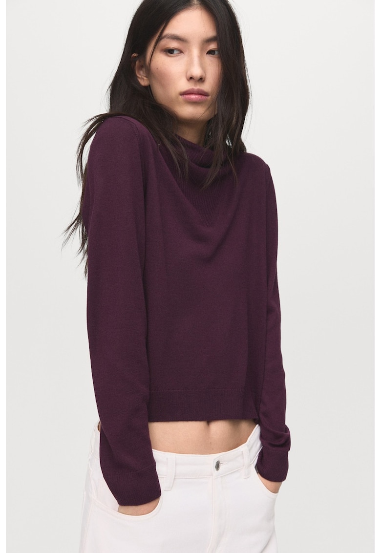 Pulover uni cu guler inalt