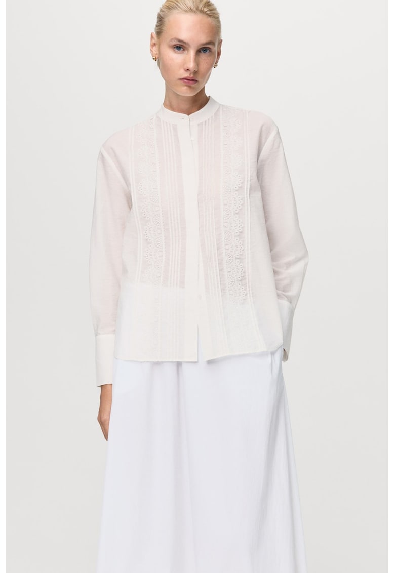 Camasa cu detalii din dantela
