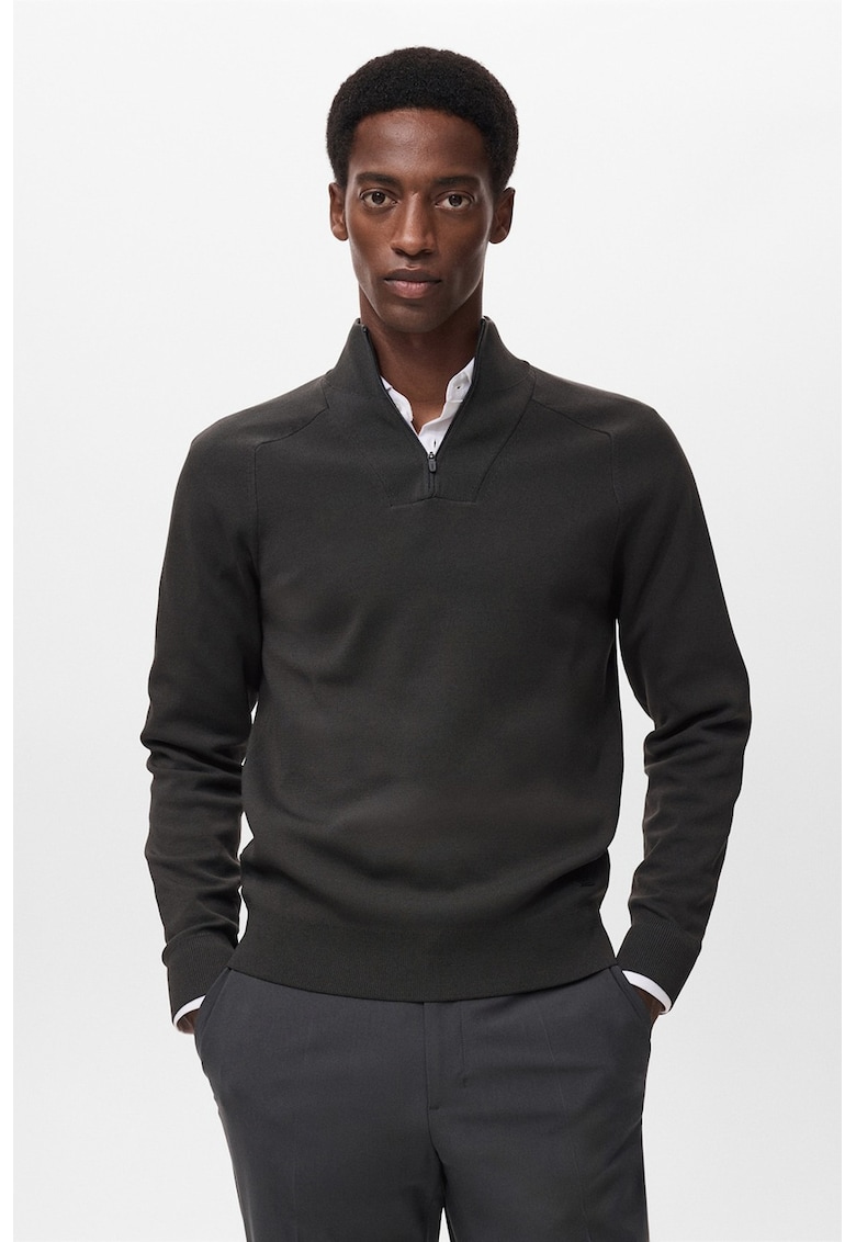 Pulover tricotat fin cu fenta cu fermoar scurt