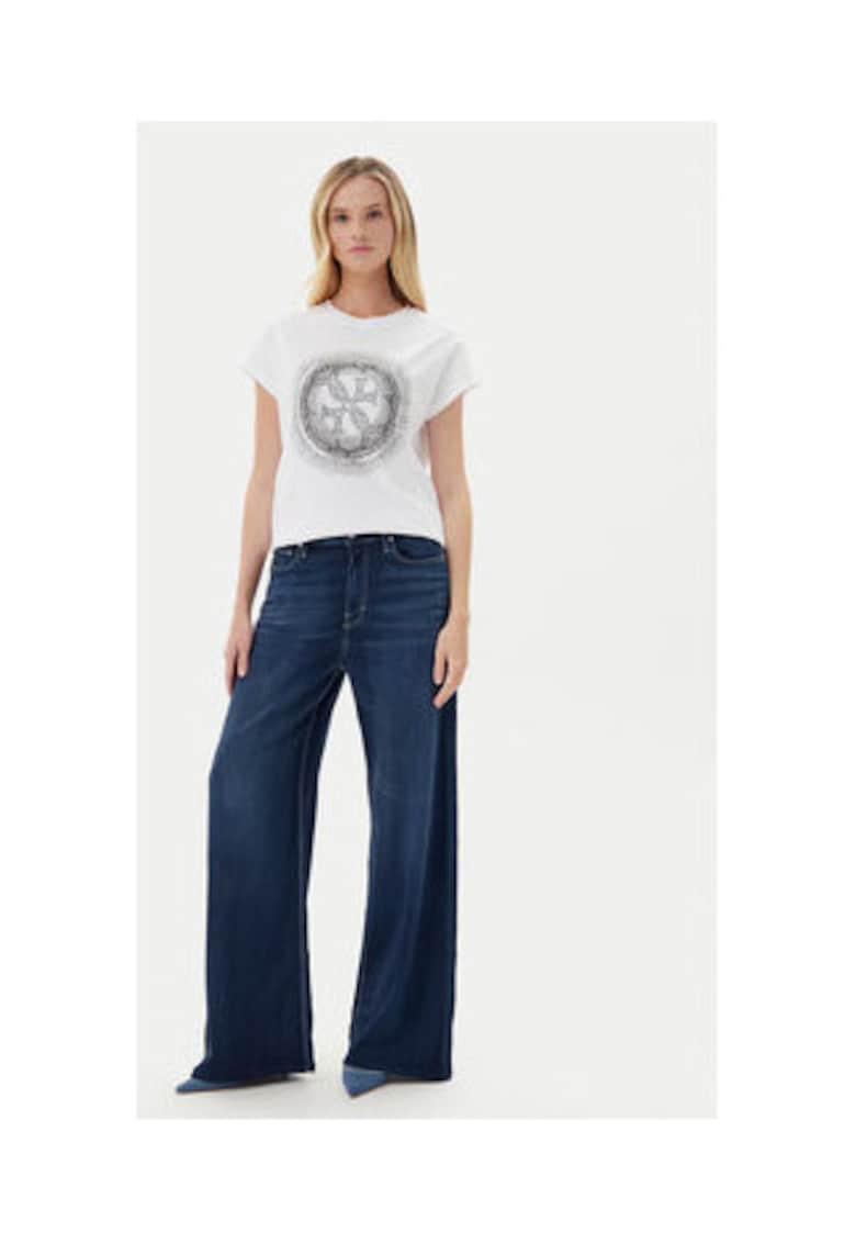 Blugi cu model uni si croiala lejera