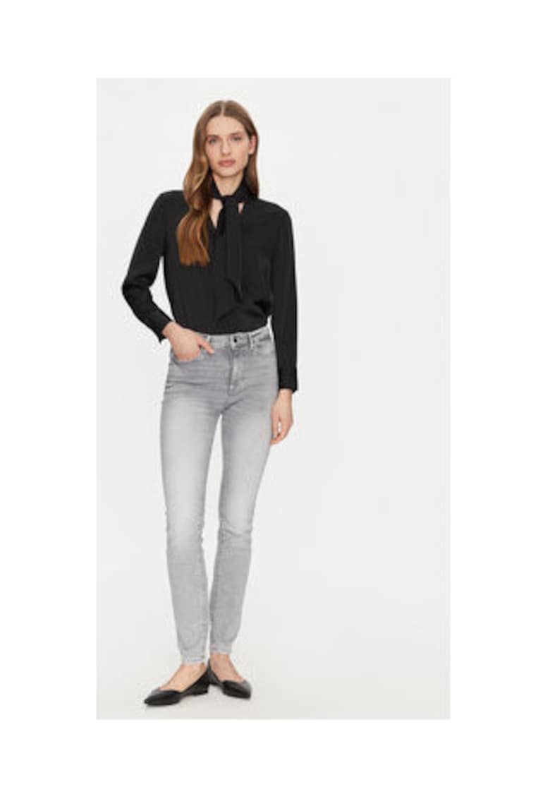 Blugi skinny cu talie medie