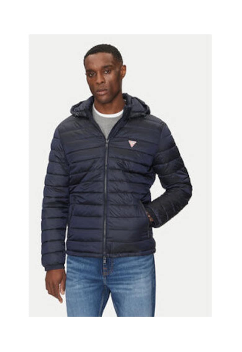 Geaca matlasata cu gluga