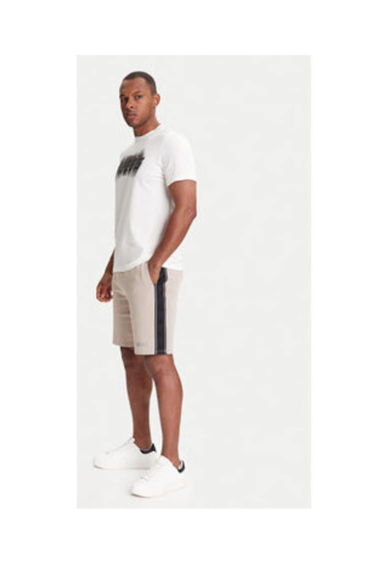 Pantaloni scurti de trening cu dungi laterale contrastante