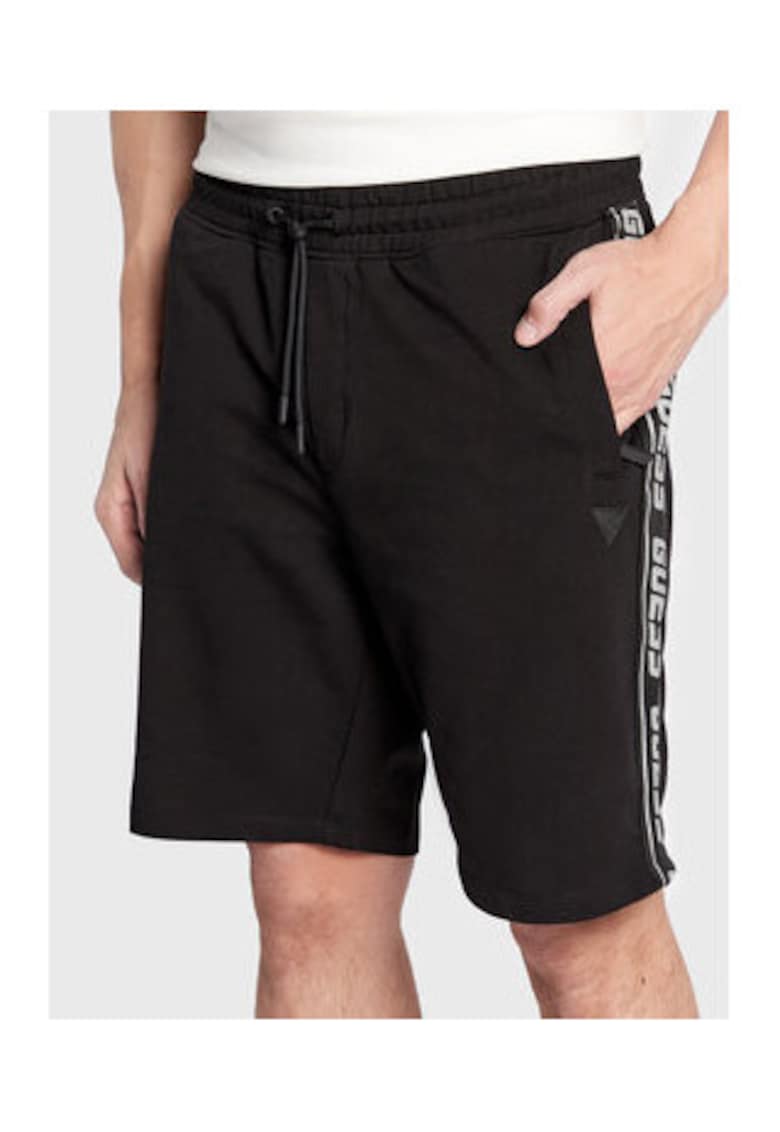 Pantaloni scurti cu snur in talie si logo