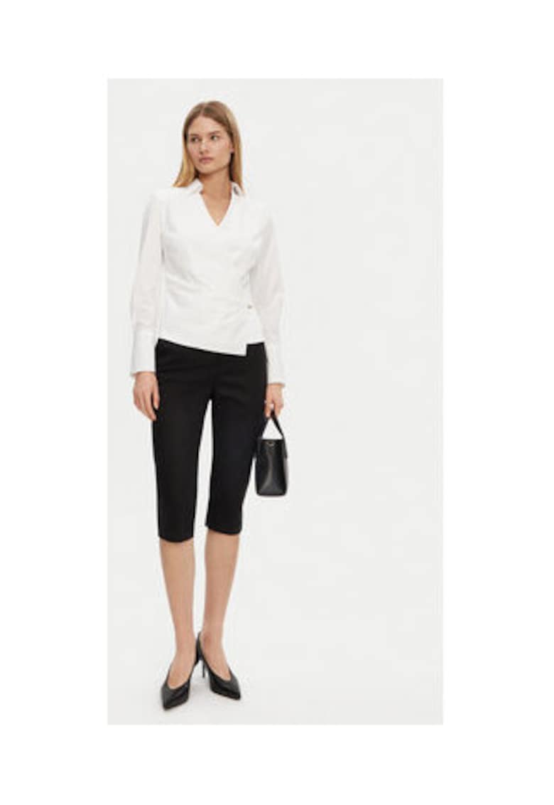 Pantaloni chino capri