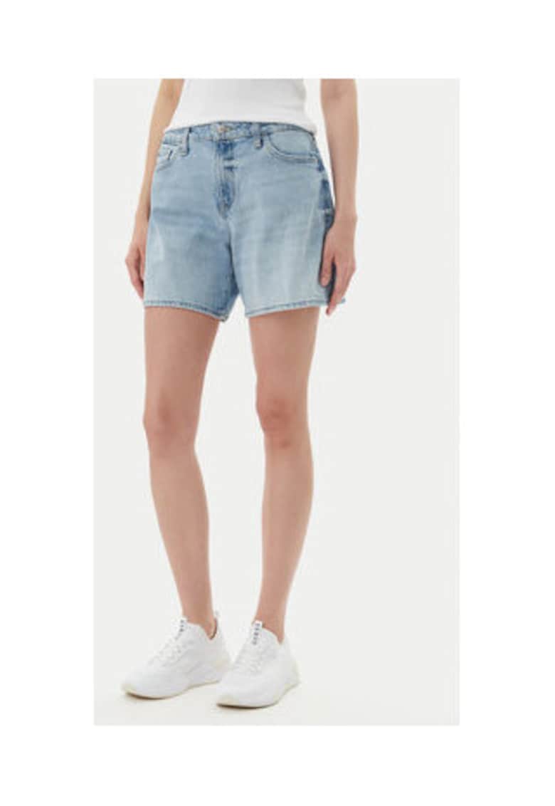 Pantaloni scurti din denim ampli -