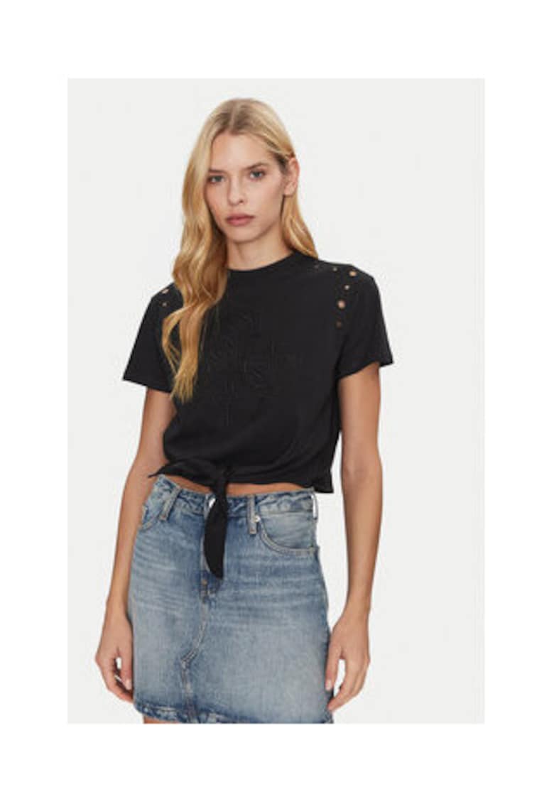 Tricou cu logo brodat