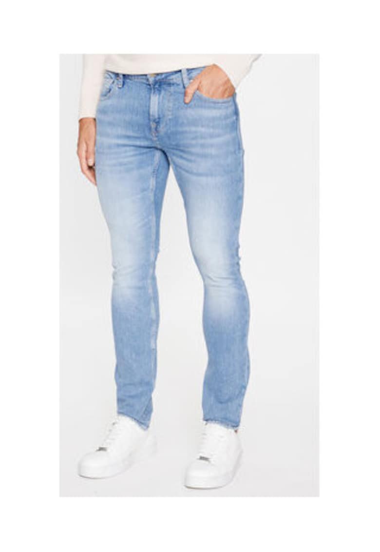 Blugi slim fit cu talie joasa -