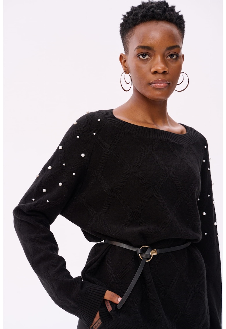 Pulover cu maneci raglan decorat cu margele