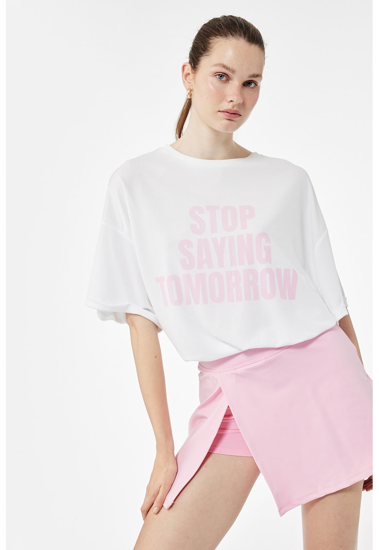 Tricou supradimensionat cu maneci medii