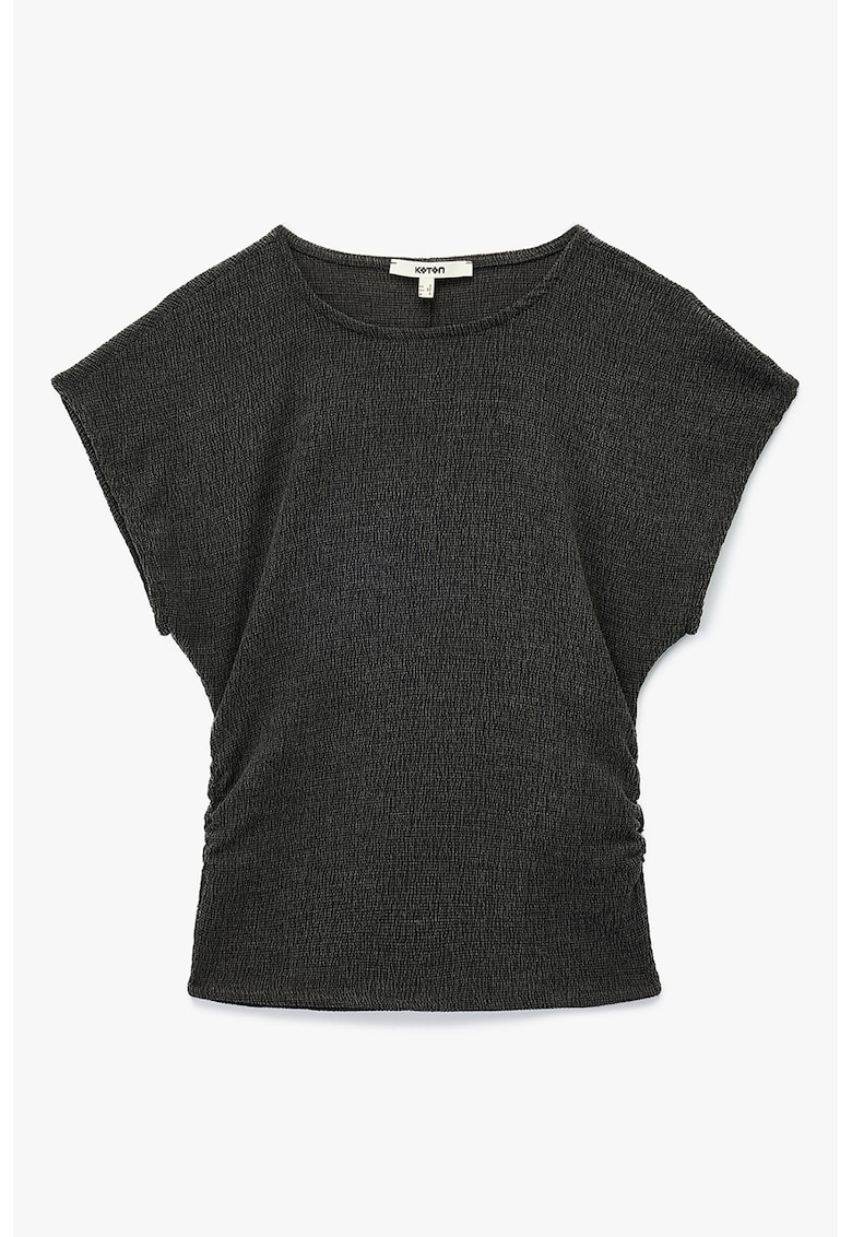 Tricou cu decolteu rotund si fronseuri laterale