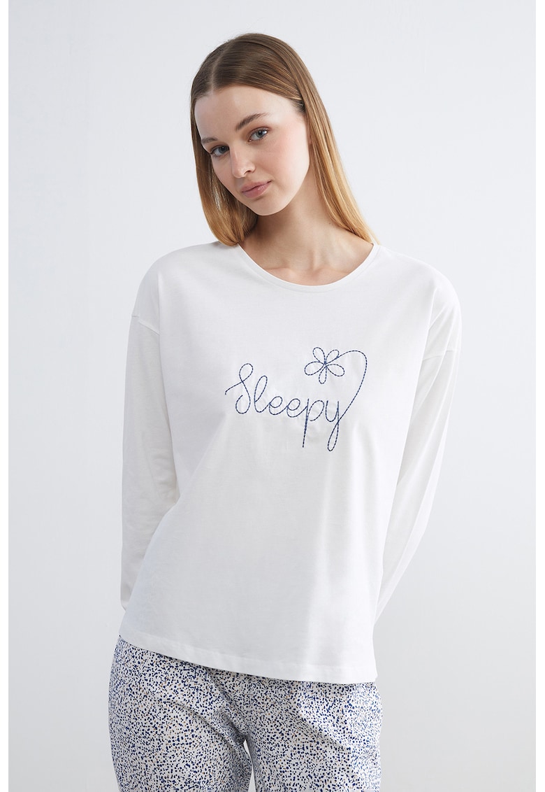 Pijama cu pantaloni lungi si imprimeu Pijama cu pantaloni lungi si imprimeu