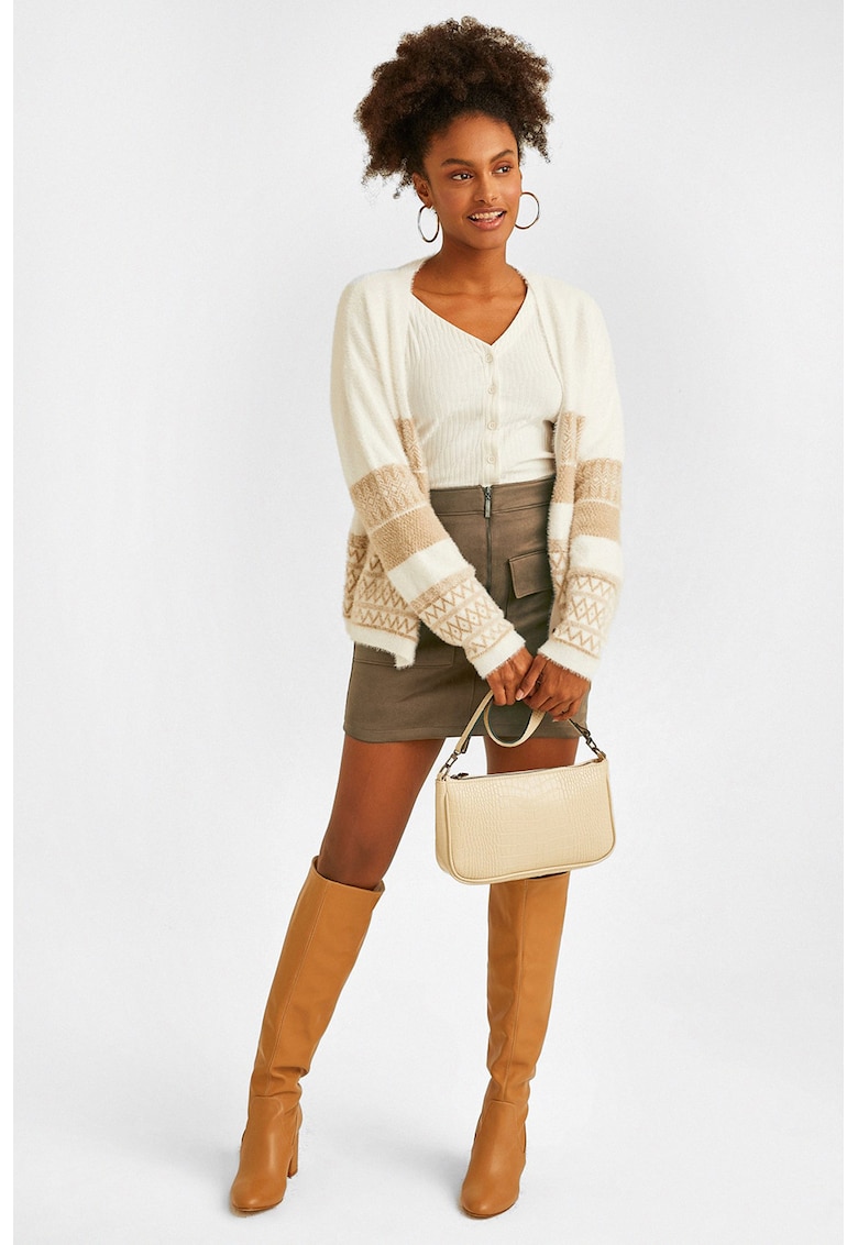 Fusta cu fermoar si buzunare cu clapa Fusta cu fermoar si buzunare cu clapa