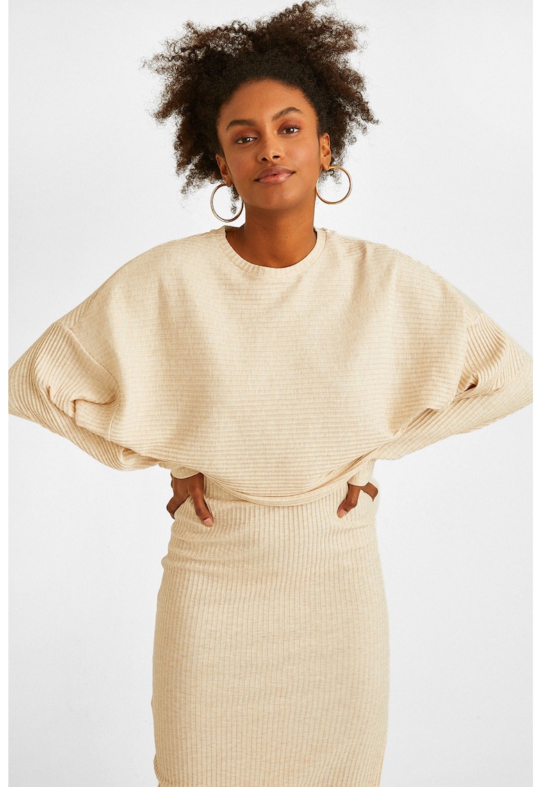 Pulover lejer cu maneci cazute