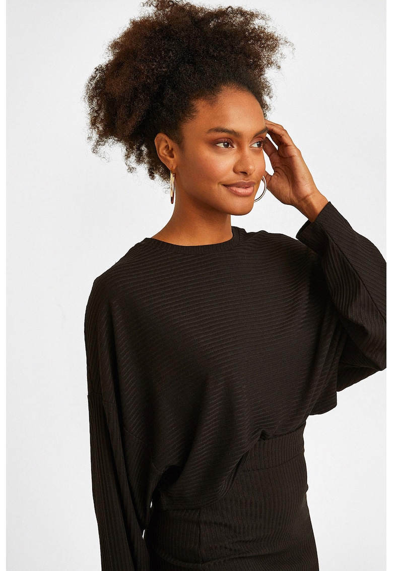 Pulover lejer cu maneci cazute