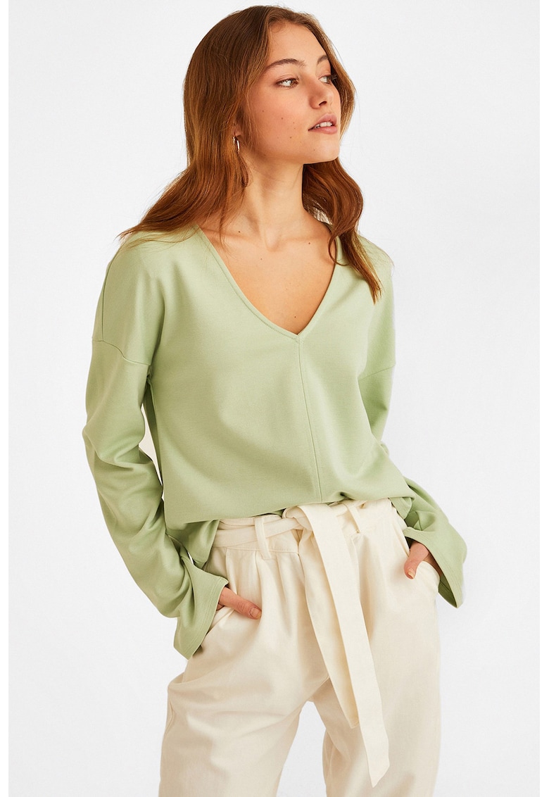 Bluza cu maneci lungi si decolteu in V