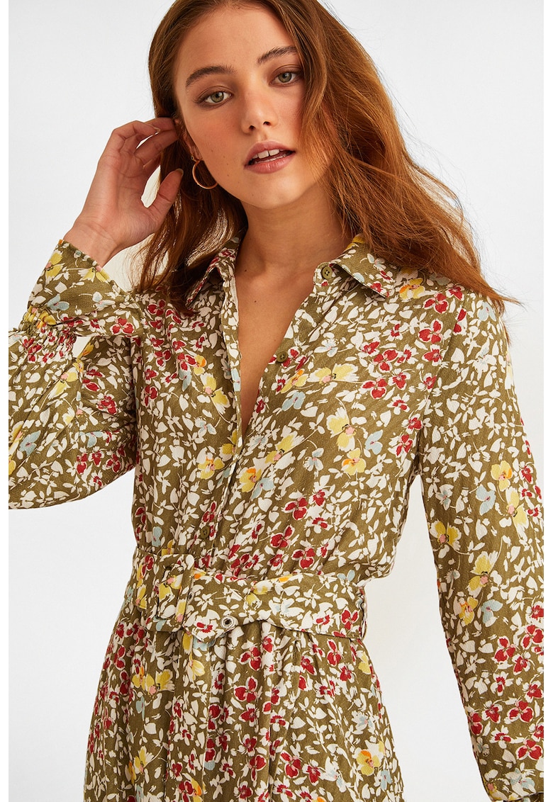 Rochie cu model floral si terminatie asimetrica