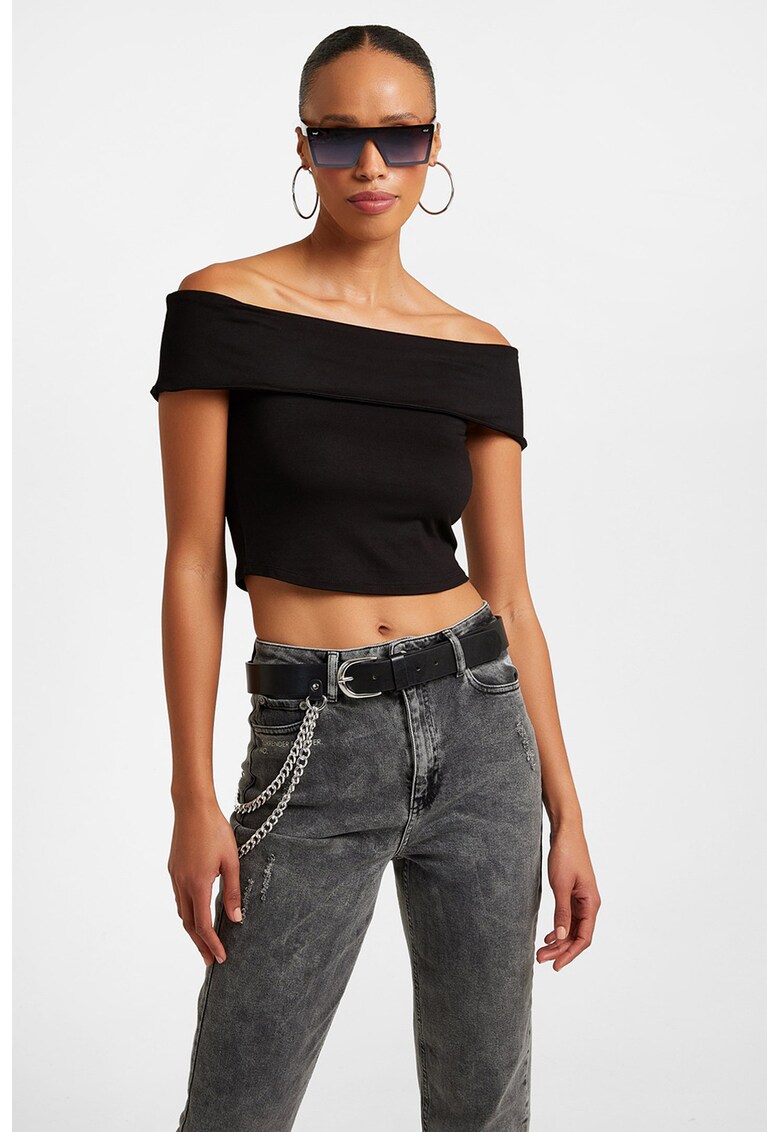 Tricou crop cu decolteu pe umeri - Negru
