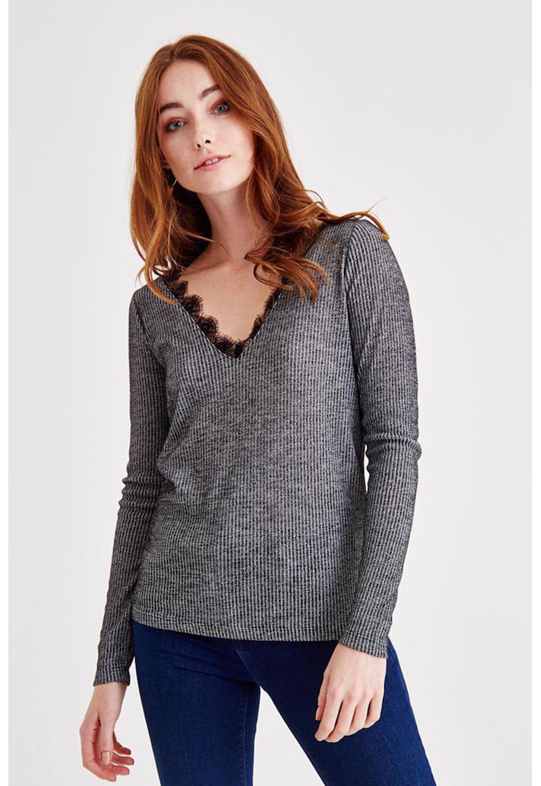 Bluza striata cu decolteu in V si garnituri din dantela