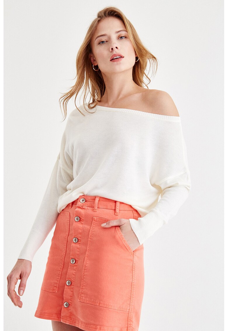 Pulover cu decolteu pe un umar - Alb fildes