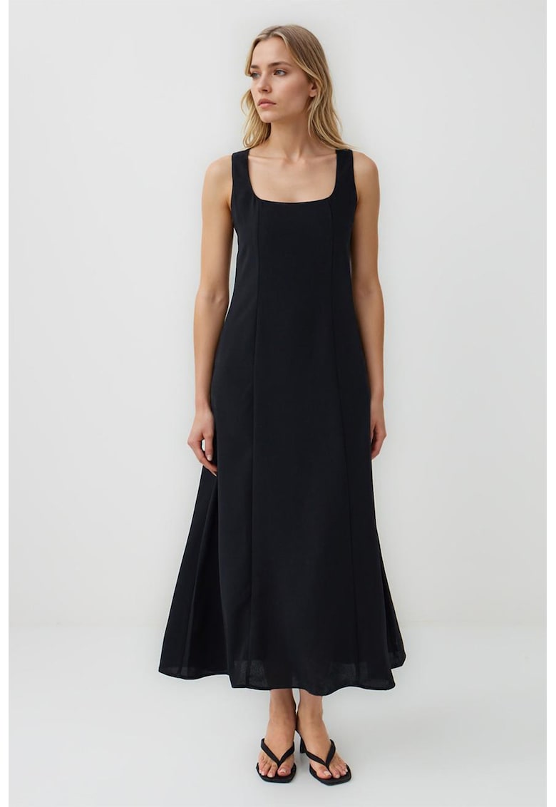 Rochie evazata cu decolteu patrat