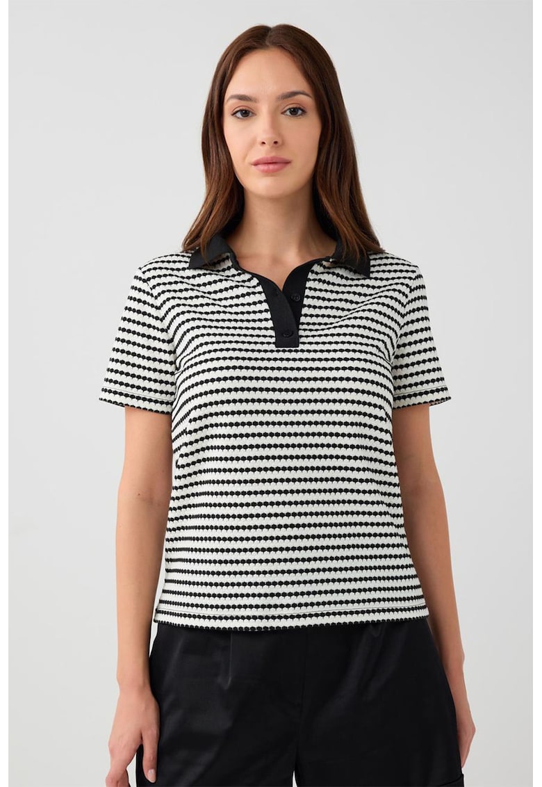 Tricou polo cu dungi