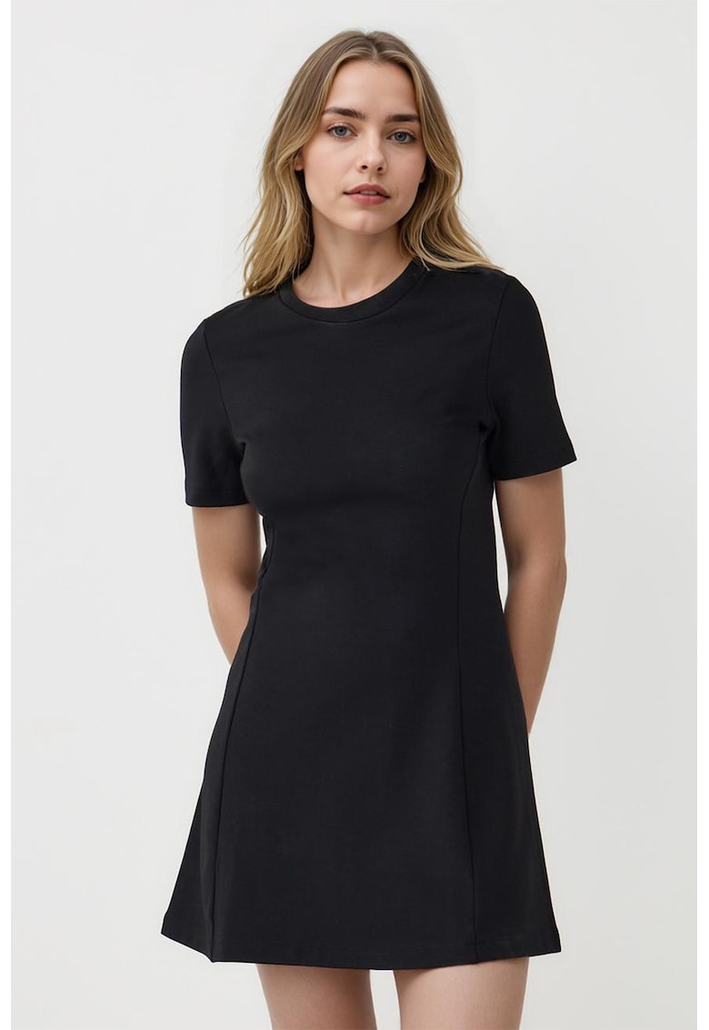 Rochie cu croiala in A si maneci scurte - Negru