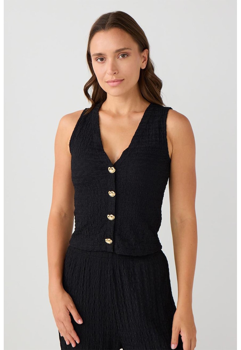 Top cu aspect texturat si decolteu in V